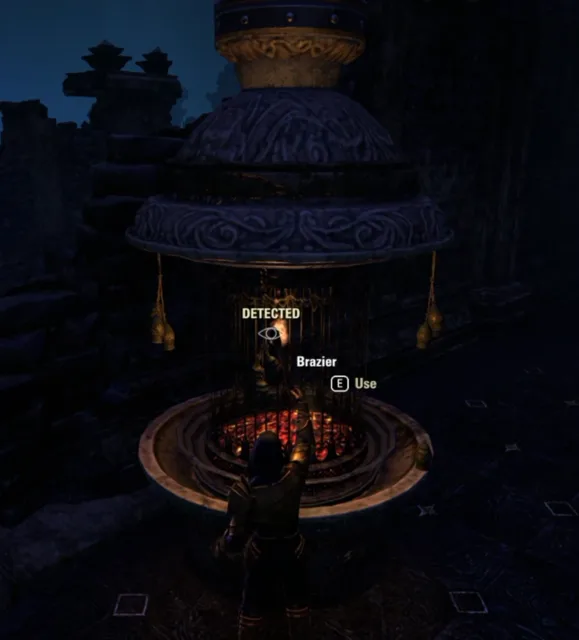 Brazier with the Use prompt in Twilight Maze